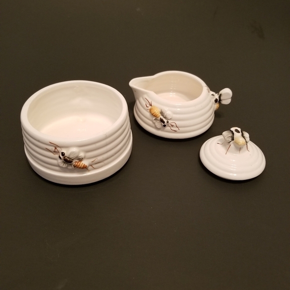 Beehive Creamer And Sugar 3 Piece Set Made In Japan - Picture 2 of 13